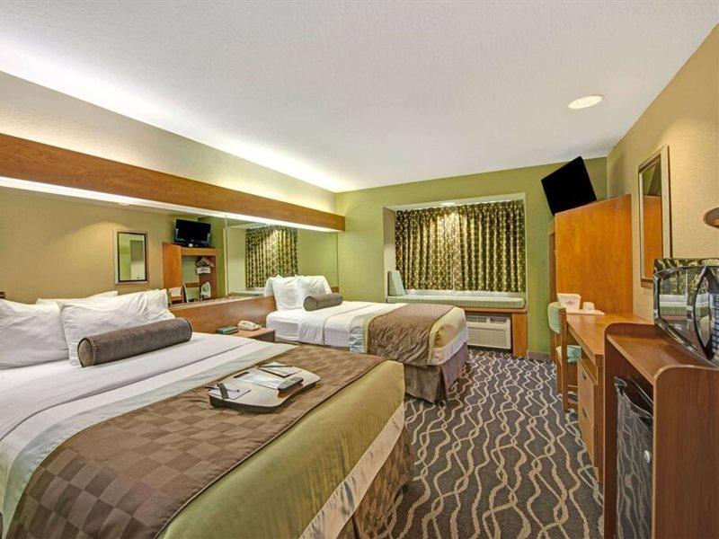 Hotel Super 8 By Wyndham San Antonio Downtown Ne Zewnętrze zdjęcie