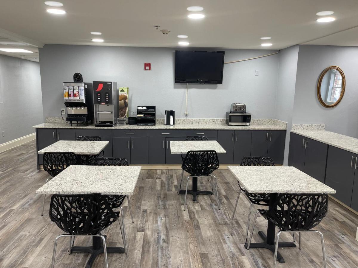 Hotel Super 8 By Wyndham San Antonio Downtown Ne Zewnętrze zdjęcie