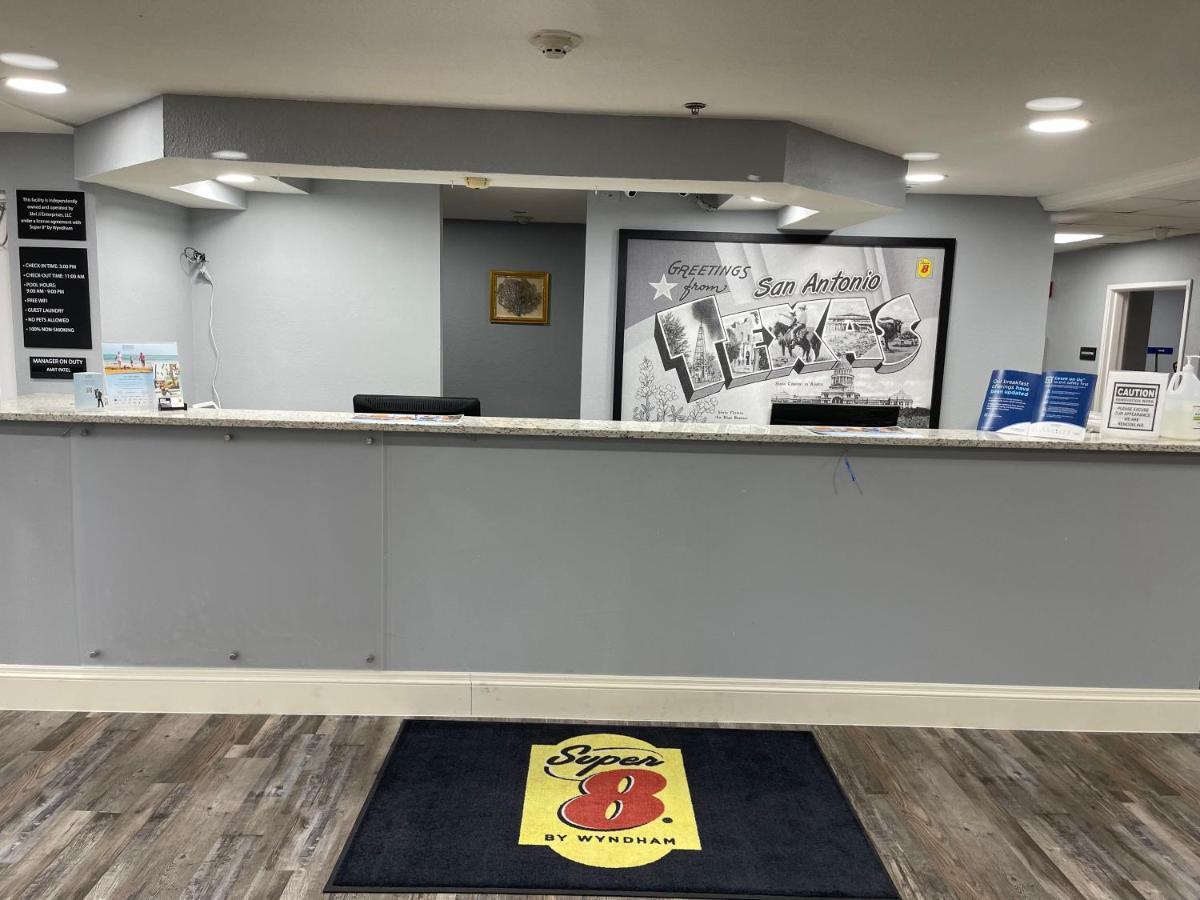 Hotel Super 8 By Wyndham San Antonio Downtown Ne Zewnętrze zdjęcie