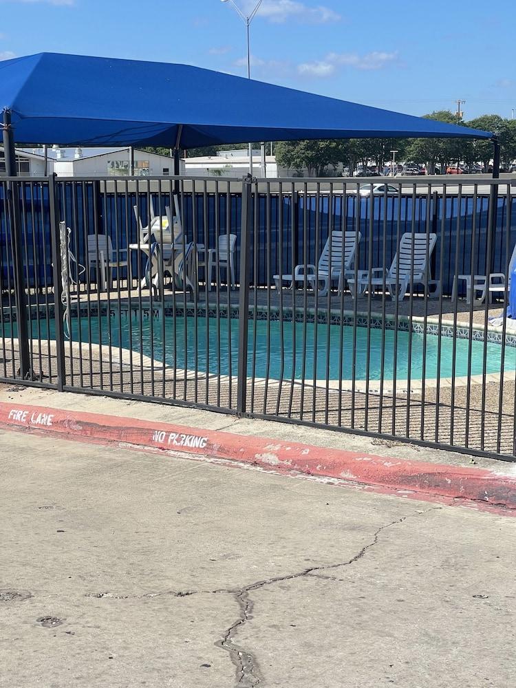 Hotel Super 8 By Wyndham San Antonio Downtown Ne Zewnętrze zdjęcie