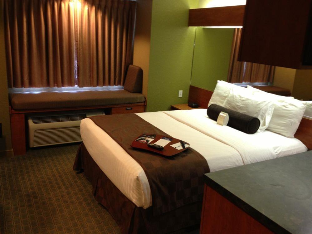 Hotel Super 8 By Wyndham San Antonio Downtown Ne Zewnętrze zdjęcie