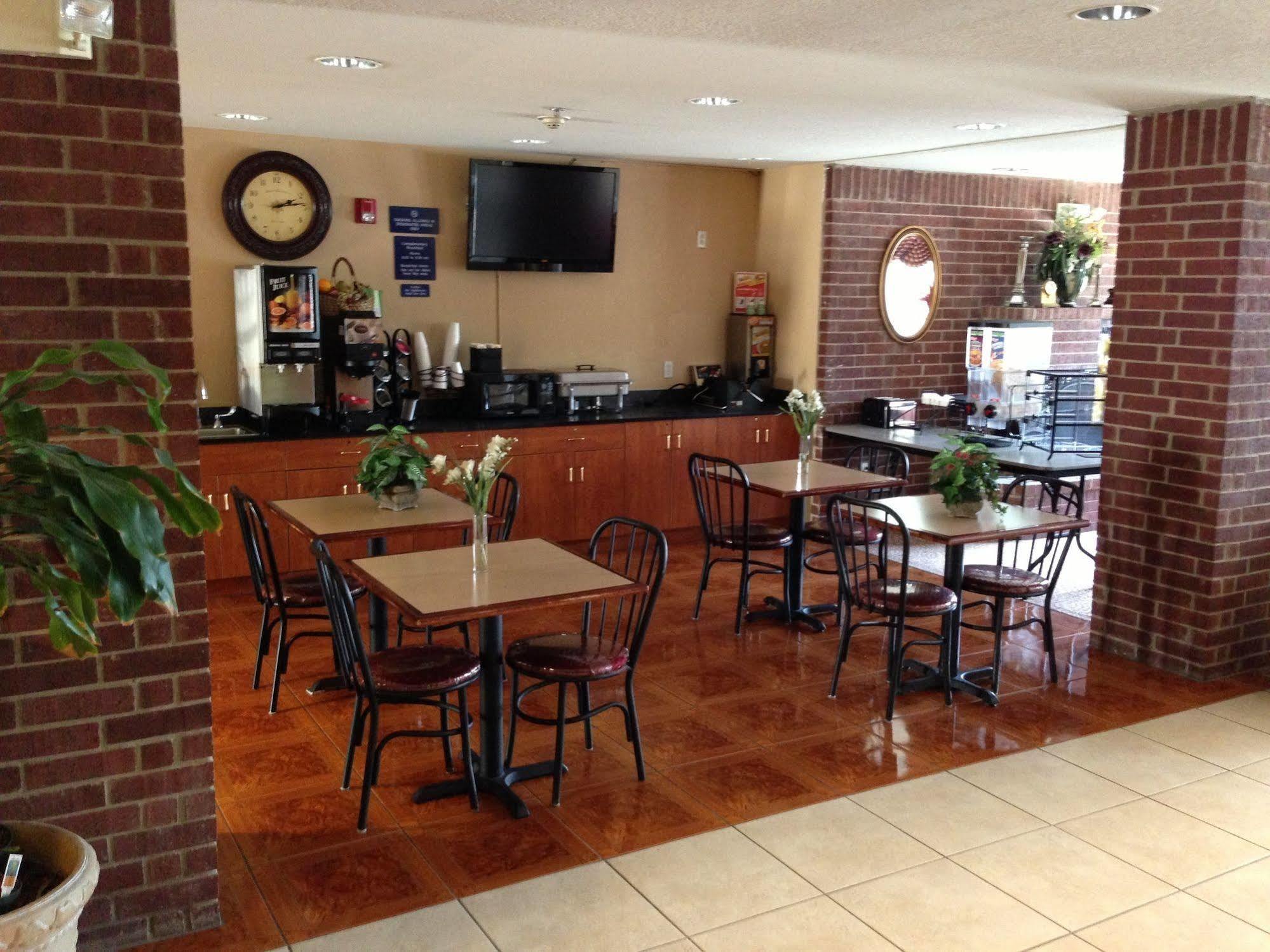 Hotel Super 8 By Wyndham San Antonio Downtown Ne Zewnętrze zdjęcie
